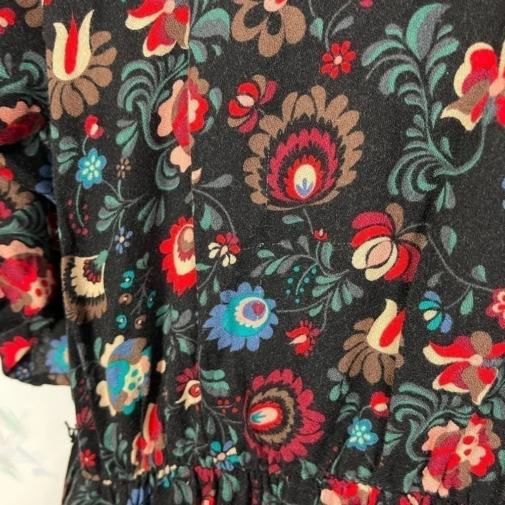 FOREVER 21 Contemporary Black Floral Print Mini Dress